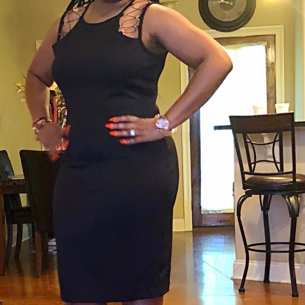 Body Con Dress - Picture 3 of 3